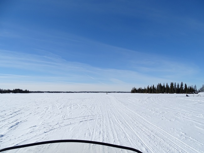 DSC02001 snowmobiling on Brererton