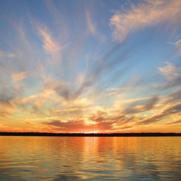 A sunset over Brereton Lake at Inverness Falls Resort.